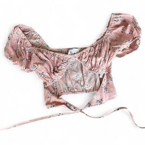 🌺 Sky to moon pink floral crop top